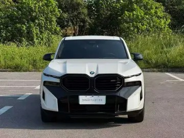 2023 BMW XM с пробегом 21 300 км