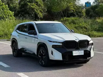 2023 BMW XM с пробегом 21 300 км