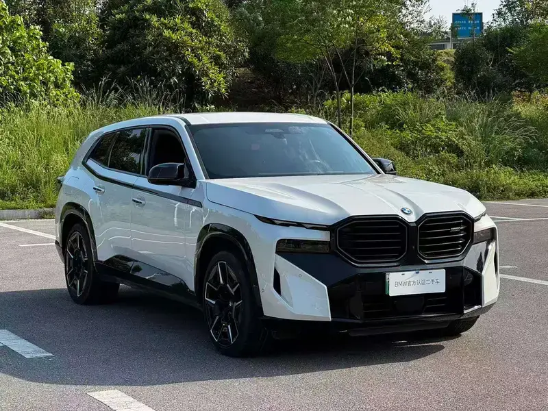 2023 BMW XM с пробегом 21 300 км