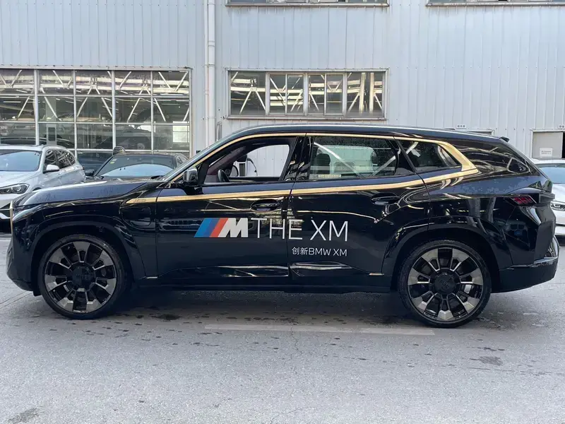 2023 BMW XM с пробегом 2 200 км