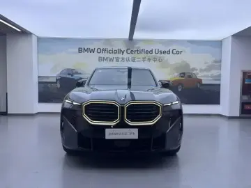 2023 BMW XM с пробегом 20 000 км