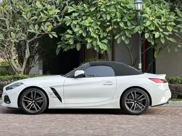 2023 BMW Z4 с пробегом 4 300 км
