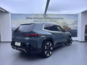 2023 BMW XM с пробегом 20 000 км