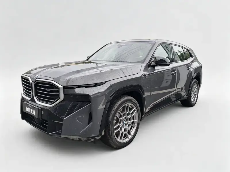 2023 BMW XM с пробегом 100 км