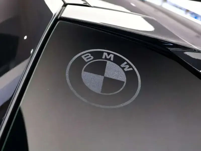 2023 BMW XM с пробегом 100 км