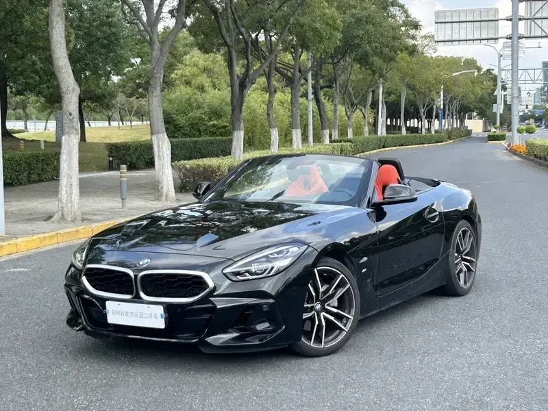2023 BMW Z4 с пробегом 14 000 км