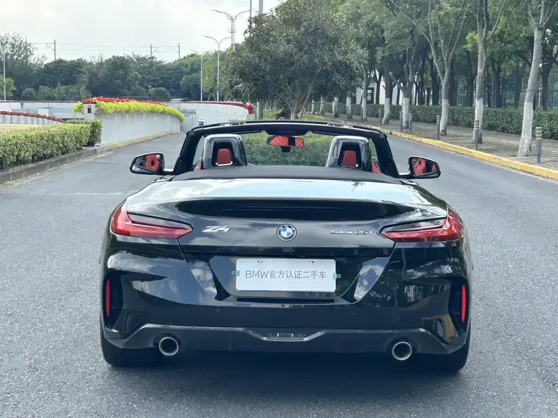 2023 BMW Z4 с пробегом 14 000 км
