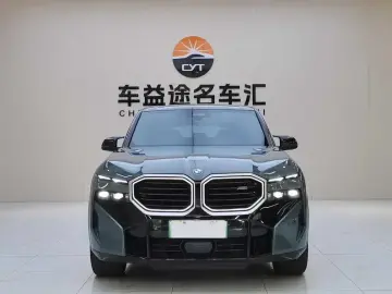 2023 BMW XM с пробегом 6 400 км
