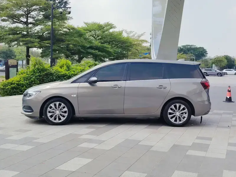 2019 Buick GL6 с пробегом 98 000 км