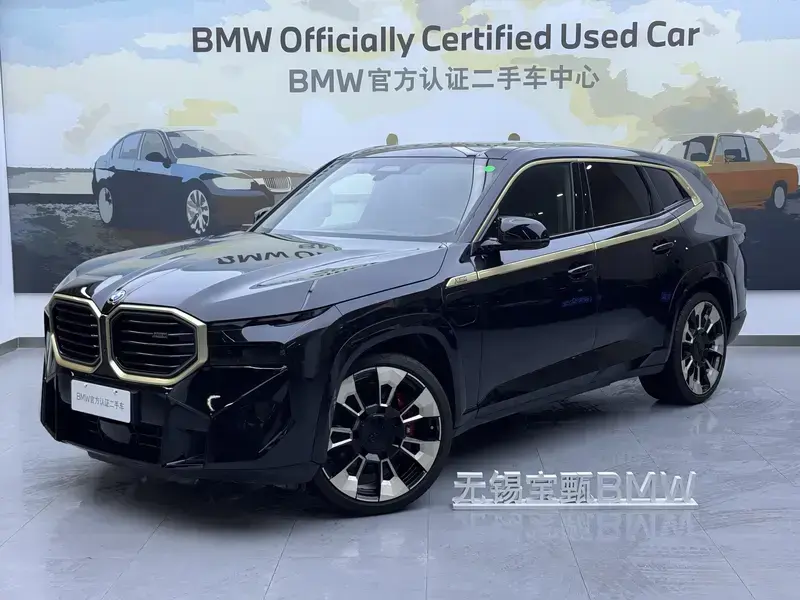2023 BMW XM с пробегом 22 000 км