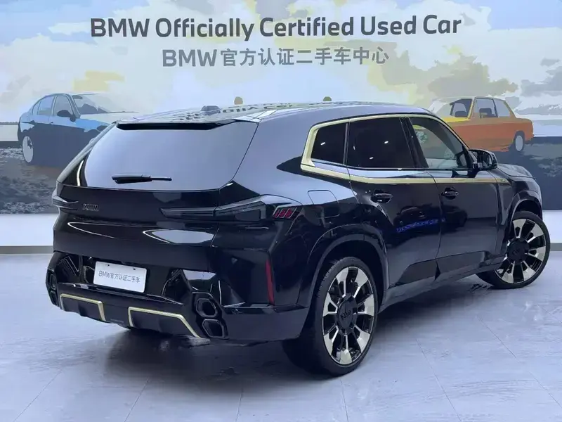 2023 BMW XM с пробегом 22 000 км