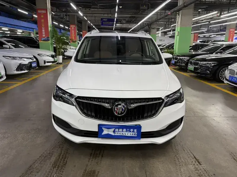 2021 Buick GL6 с пробегом 61 700 км