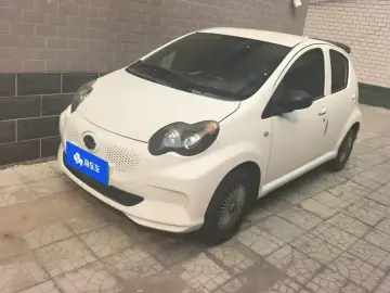BYD E1