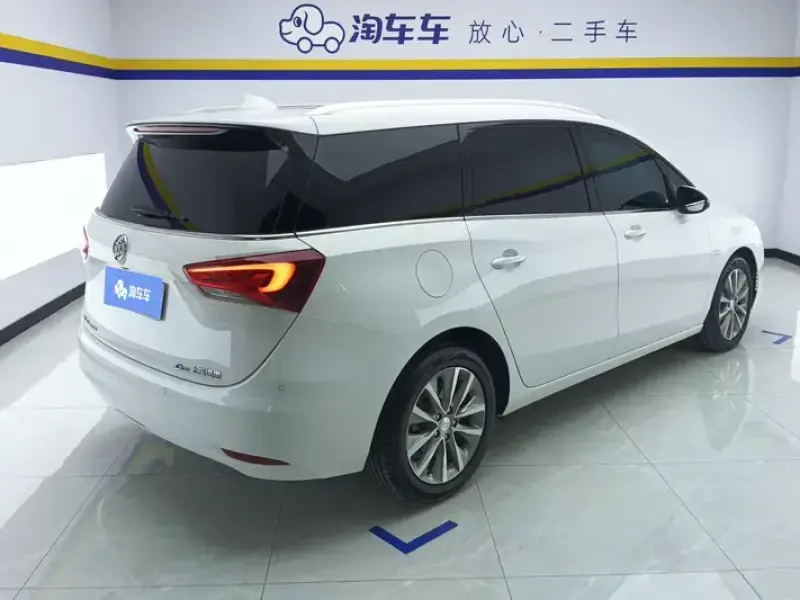 2021 Buick GL6 с пробегом 79 000 км