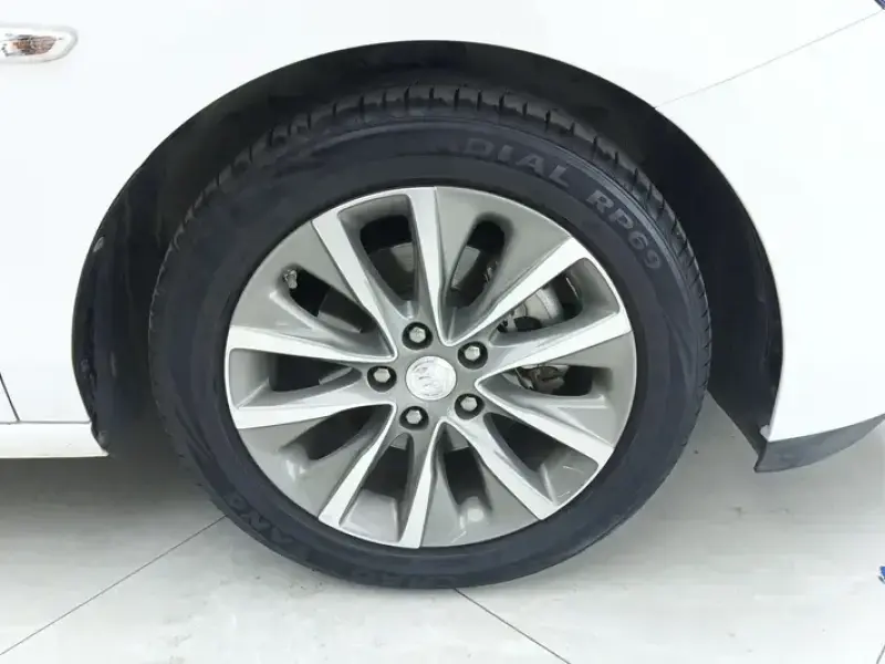2021 Buick GL6 с пробегом 79 000 км