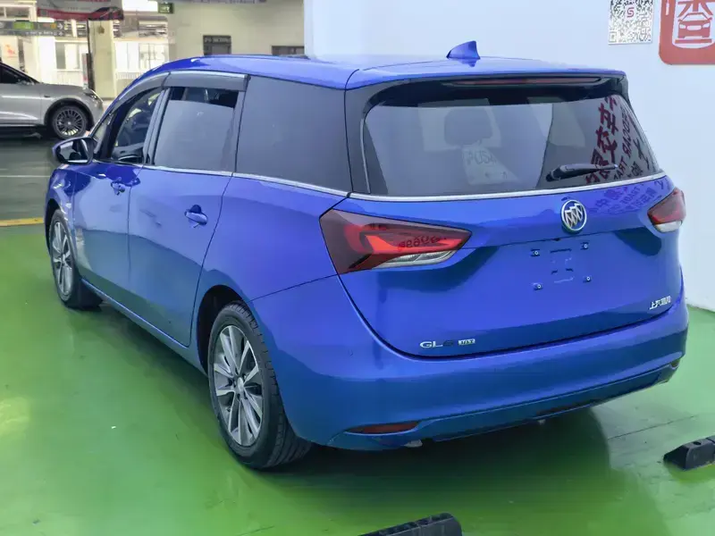 2018 Buick GL6 с пробегом 62 000 км