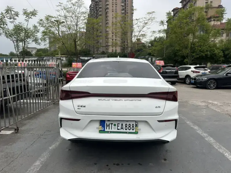 2021 BYD E3 с пробегом 133 000 км