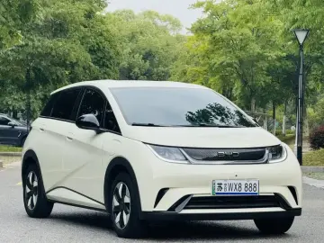 2025 BYD Dolphin с пробегом 10 000 км