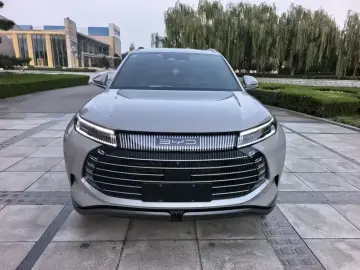 2023 BYD Frigate 07 с пробегом 52 000 км
