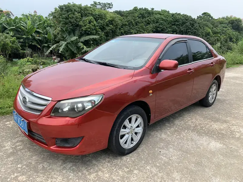 2012 BYD L3 с пробегом 80 000 км