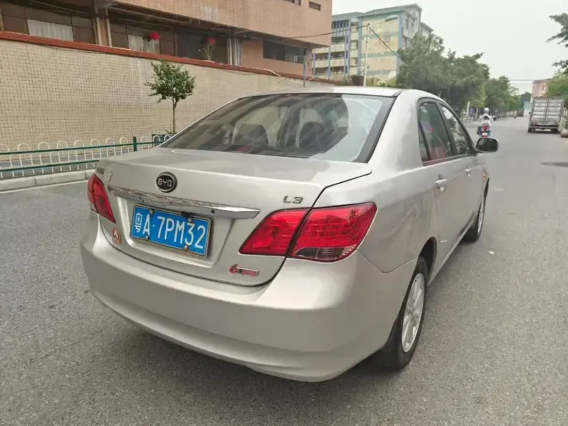 2015 BYD L3 с пробегом 70 000 км