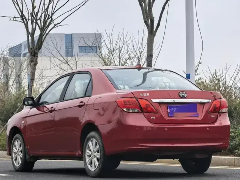 2012 BYD L3 с пробегом 88 000 км