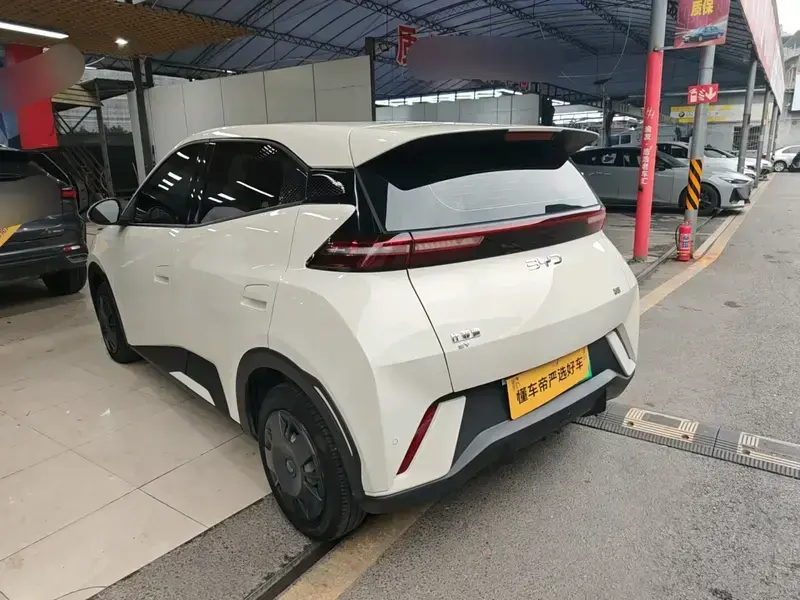 2025 BYD Seagull с пробегом 42 000 км