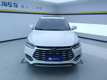 2021 BYD Song с пробегом 13 000 км
