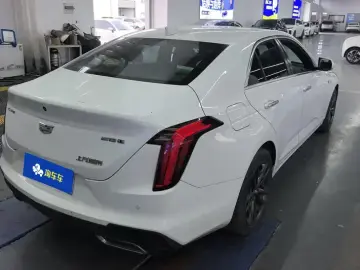 2021 Cadillac CT4 с пробегом 48 000 км