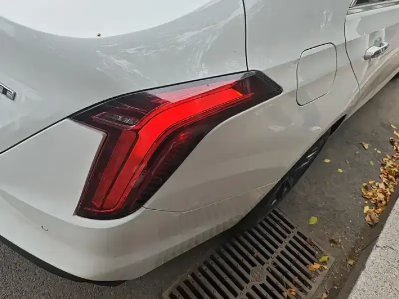 2021 Cadillac CT4 с пробегом 48 000 км