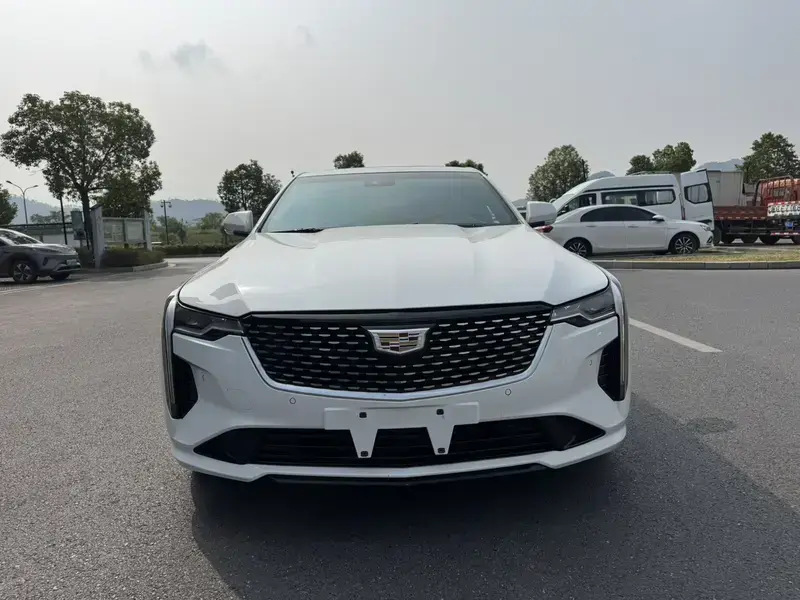 2022 Cadillac CT4 с пробегом 50 000 км