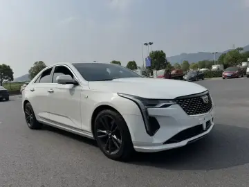 2022 Cadillac CT4 с пробегом 50 000 км