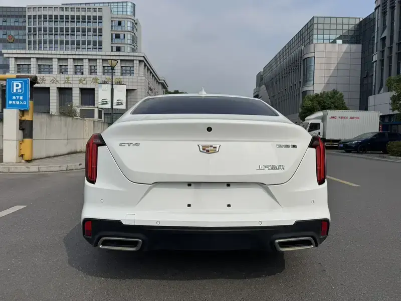 2022 Cadillac CT4 с пробегом 50 000 км