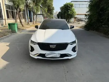 2021 Cadillac CT4 с пробегом 40 000 км