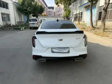 2021 Cadillac CT4 с пробегом 40 000 км