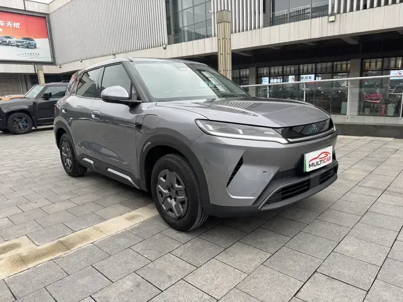 2025 BYD Yuan Up с пробегом 8 300 км