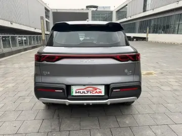 2025 BYD Yuan Up с пробегом 8 300 км
