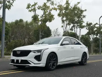 Cadillac CT4