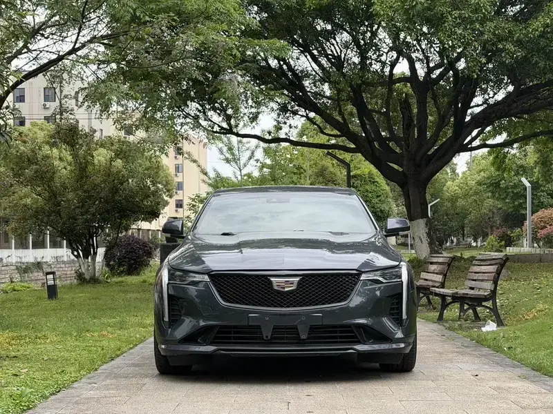 2022 Cadillac CT4 с пробегом 40 000 км