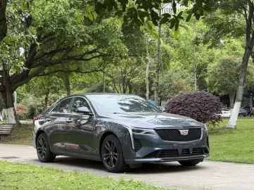 2022 Cadillac CT4 с пробегом 40 000 км