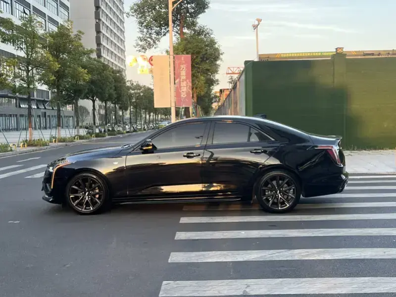 2021 Cadillac CT4 с пробегом 57 000 км