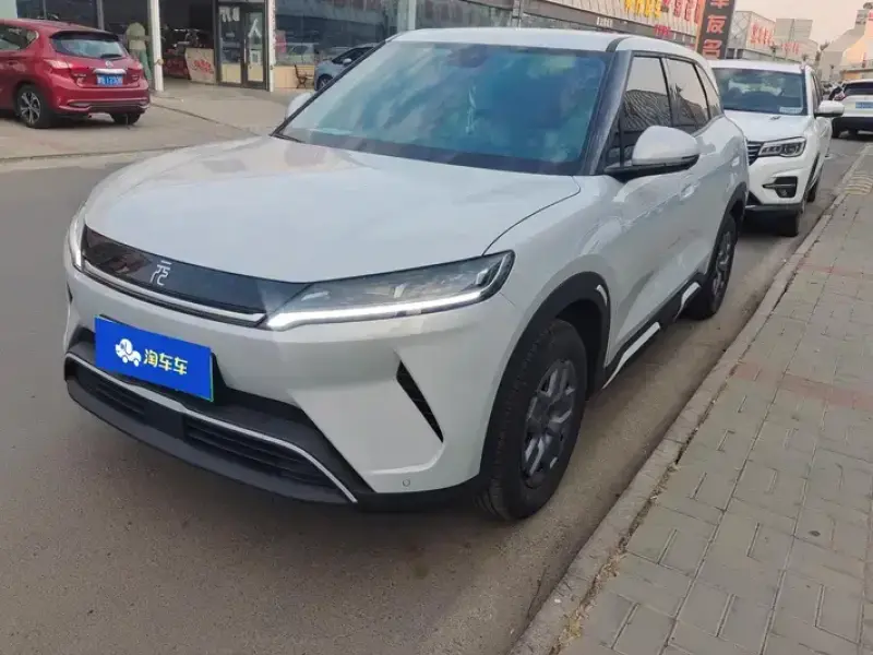 2025 BYD Yuan Up с пробегом 200 км