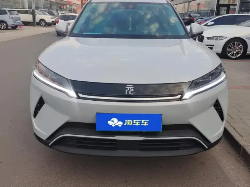 2025 BYD Yuan Up с пробегом 200 км
