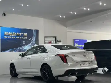 2021 Cadillac CT4 с пробегом 38 000 км