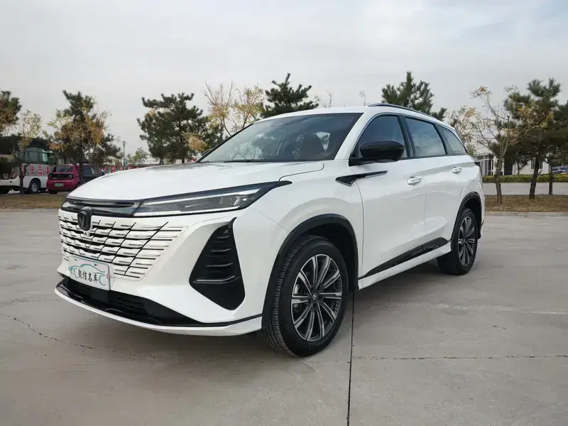 2026 Changan CS75 Plus с пробегом 8 300 км