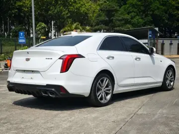 2021 Cadillac CT4 с пробегом 43 000 км