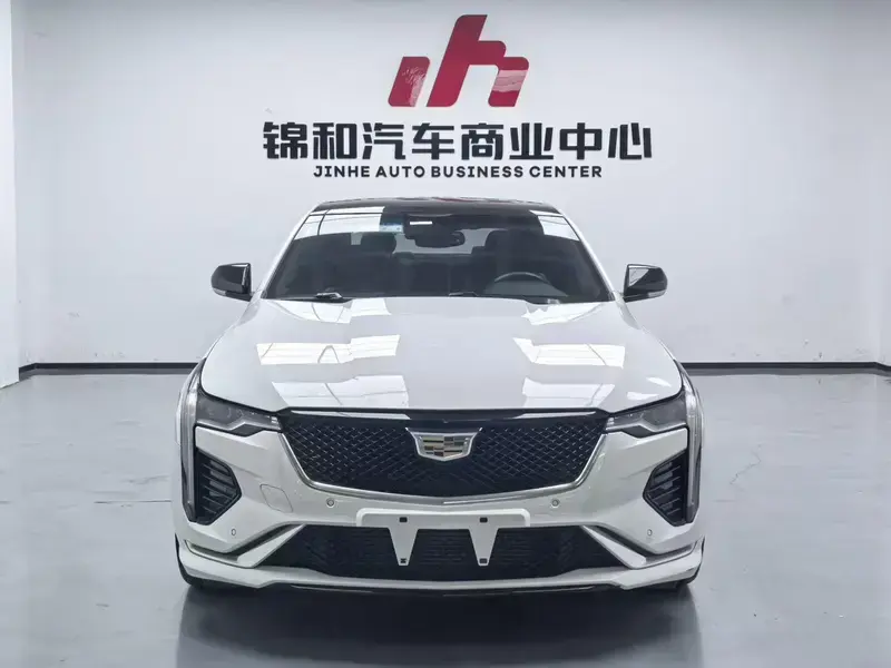 2020 Cadillac CT4 с пробегом 38 000 км