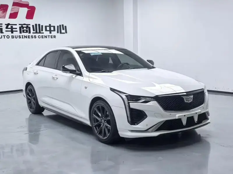 2020 Cadillac CT4 с пробегом 38 000 км