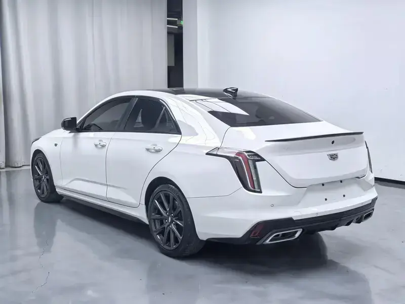 2020 Cadillac CT4 с пробегом 38 000 км