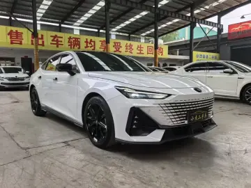 2023 Changan UNI-V с пробегом 56 000 км